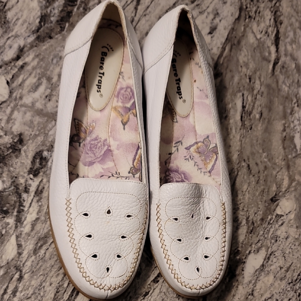 BareTraps Women's White Flats
